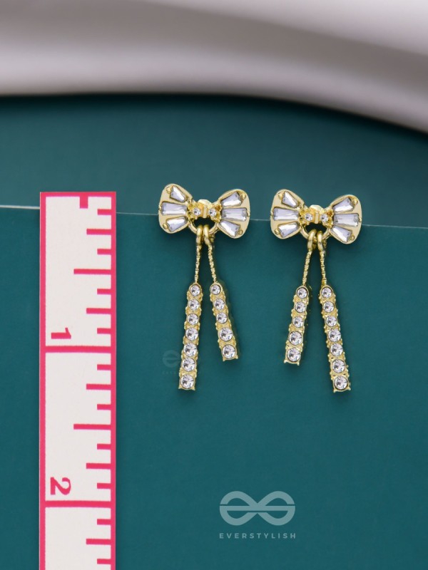 A BOWTIFUL MOMENT - GOLDEN SPARKLING EARRINGS