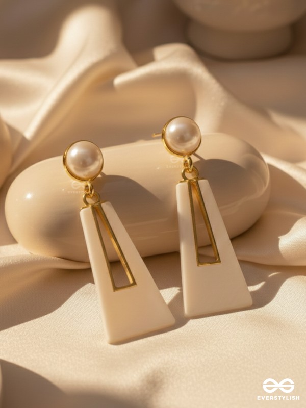 A SASS A DAY - WHITE & GOLDEN DROP EARRINGS 
