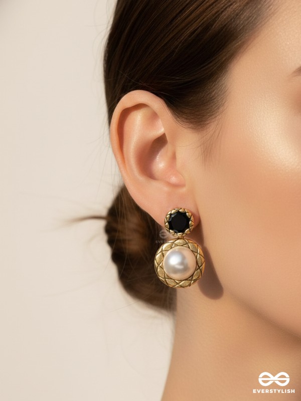 MIDNIGHT PEARL - STATEMENT DROP EARRINGS