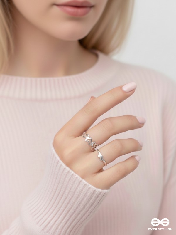 LOVE PUZZLE - SET OF 2 SILVER RINGS