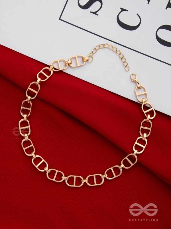 THE BOLD IMPRESSION - GOLDEN STATEMENT NECKPIECE