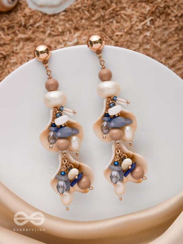 SHIMMERING SEASIDE - STATEMENT DROP EARRINGS