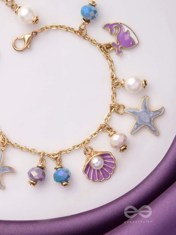 HIDDEN SEA TREASURES - CUTE CHARMED BRACELET