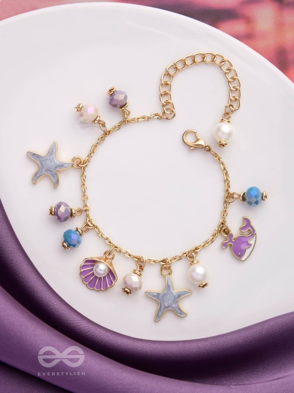 HIDDEN SEA TREASURES - CUTE CHARMED BRACELET