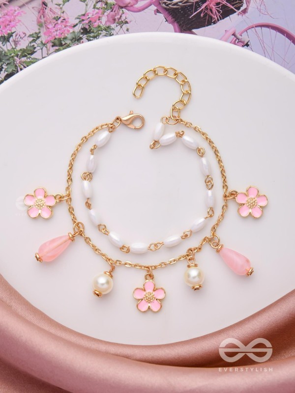 THE FLOWERING PARADISE - CASUAL MULTILAYERED BRACELET