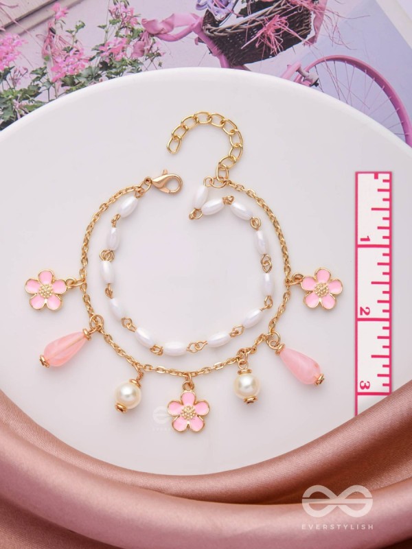THE FLOWERING PARADISE - CASUAL MULTILAYERED BRACELET