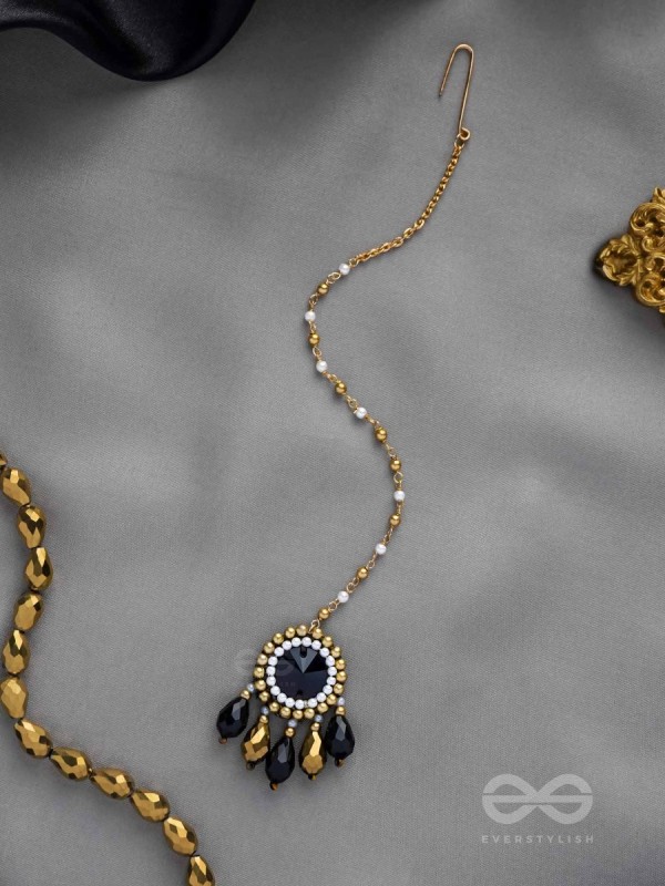 Angika - A Dramatic Sentiment - Stone, Beads And Glass Drops Hand Embroidered Maangtika