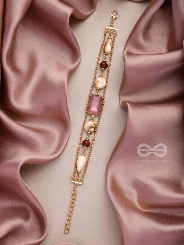 THE CORAL COVE - CASUAL MULTILAYERED BRACELET