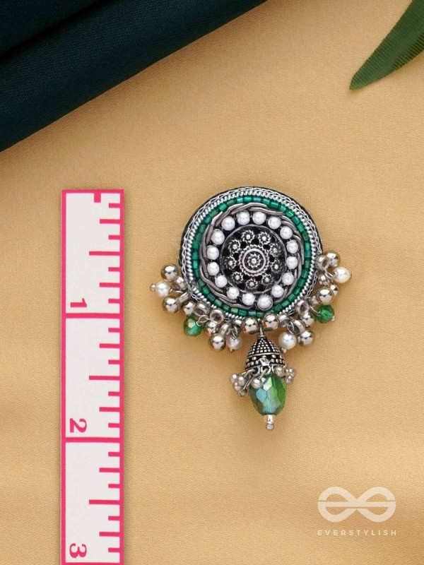 VILAKSHANA - THE EXCEPTIONAL ONE - CUTDANA AND GLASS DROP EMBROIDERED AND OXIDISED EARRINGS