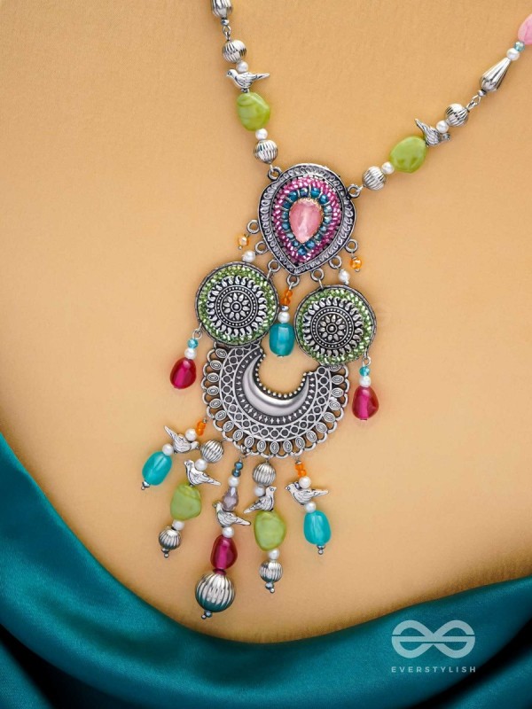 RANGAVARIDHI - PALETTE OF COLORS - STONES, BEADS AND GLASS DROP EMBROIDERED AND OXIDISED NECKPIECE (MULTICOLOR)