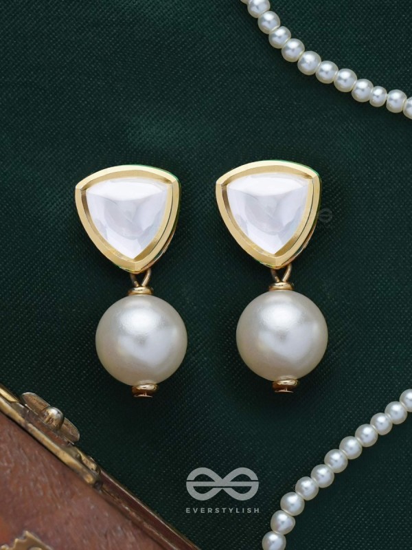 Adesa - Stellar Mirage - Golden Embellished Polki And Kundan Earrings