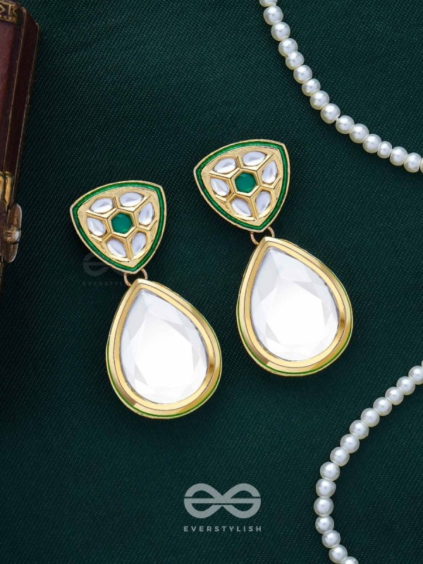 HARINMANI - THE EMERALD CUT - GOLDEN EMBELLISHED POLKI AND KUNDAN EARRINGS