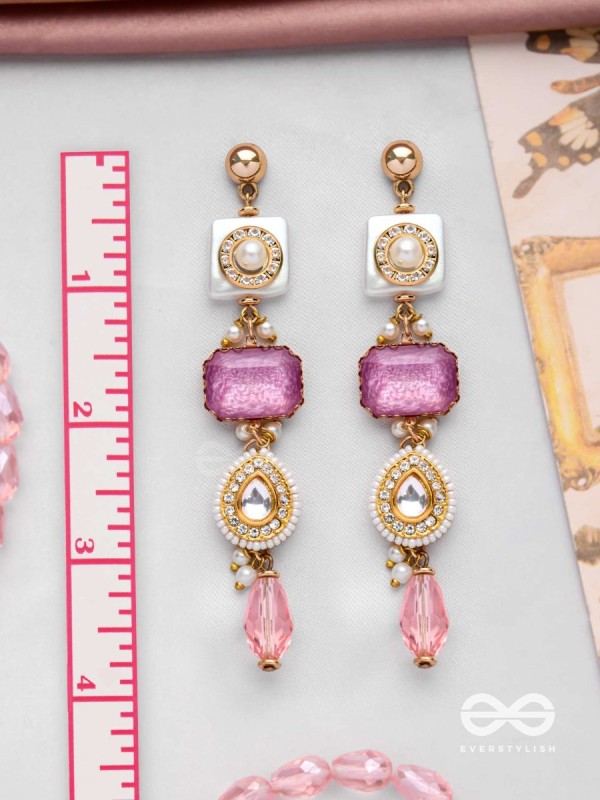 THE DREAMY DAZZLES - GOLDEN EMBELLISHED EARRINGS