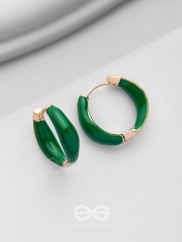 LUXE LITTLE LOOPS - GOLDEN EMBELLISHED HOOP EARRINGS (GREEN)