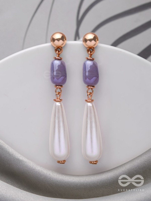 THE PEARL OF DUSK - GOLDEN EMBELLISHED EARRINGS