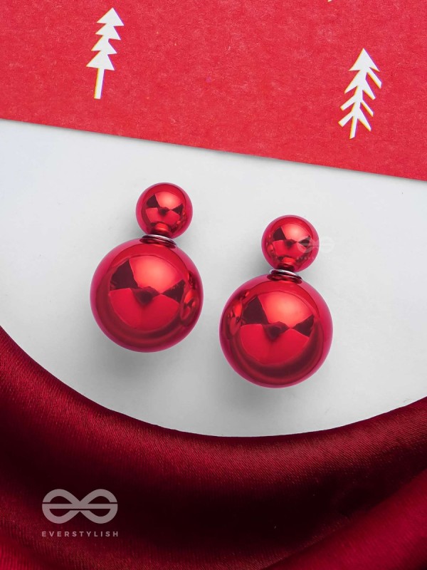 GIGGLES & GLITTERS - RED PEARLS STUD EARRINGS