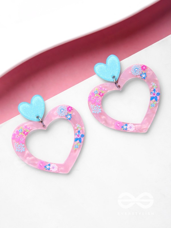 FALLIN' IN LOVE - PINK AND BLUE ACRYLIC EARRINGS