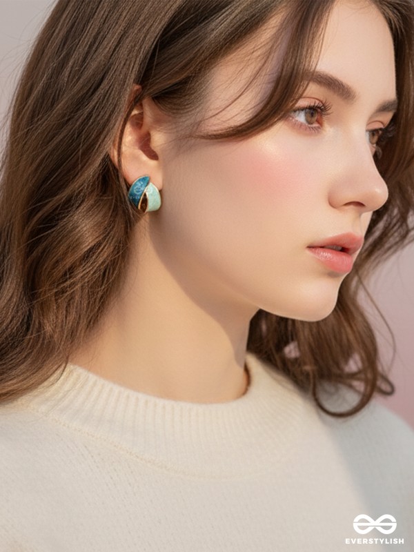 THE BLUE BAUBLES - GOLDEN ENAMELLED STUD EARRINGS