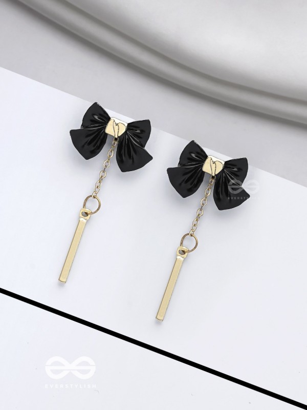 MIDNIGHT BOW - GOLDEN EMBELLISHED EARRINGS