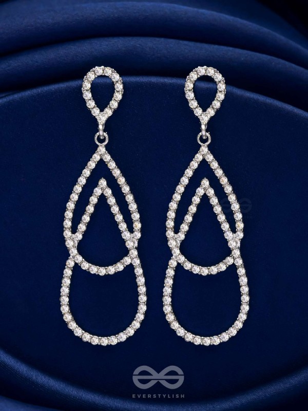DROP IT LIKE IT'S HOT - STATEMENT SILVER EARRINGS