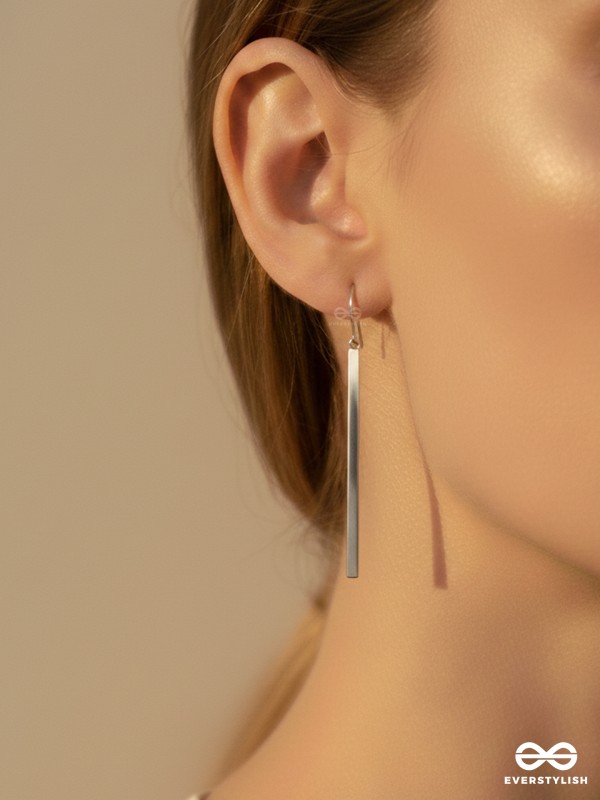 THE LUXURY DIMENSIONS - CLASSIC SILVER EARRINGS