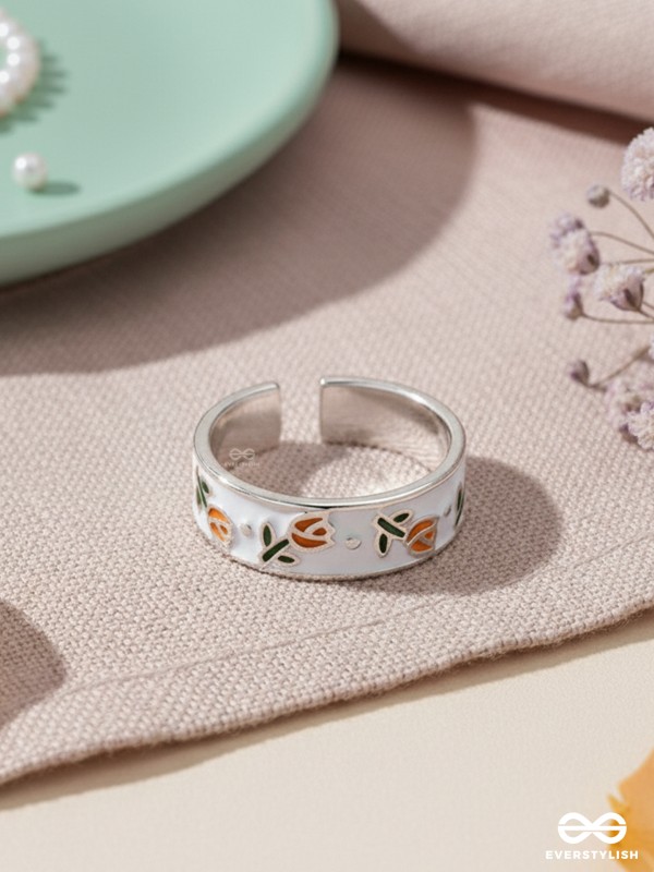 TULIP TIMES - SILVER RING (ADJUSTABLE)