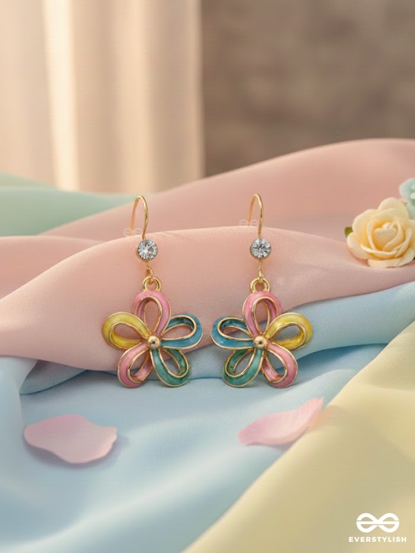 THE BLOOMING CARNIVAL - GOLDEN EMBELLISHED EARRING