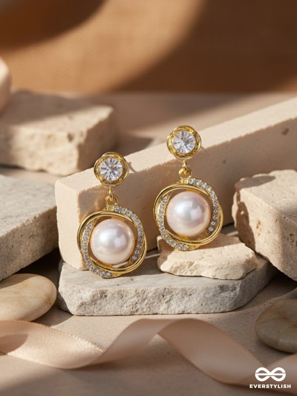 THE MERMAID'S PEARL - GOLDEN EMBELLISHED EARRINGS