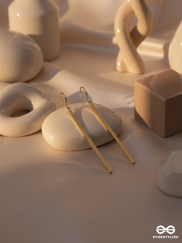 THE LUXURY DIMENSIONS - CLASSIC GOLDEN EARRINGS