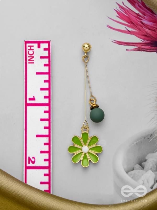 THE BLOSSOMING BEADS - GOLDEN EMBELLISHED EARRINGS (GREEN)