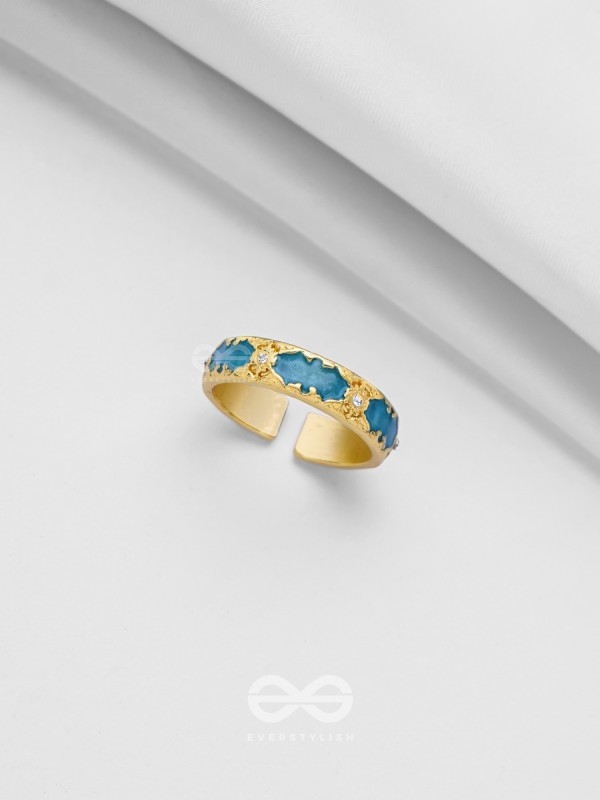 CHAMBER OF SECRETS - GOLDEN AND BLUE EMBELLISHED RING (ADJUSTABLE)