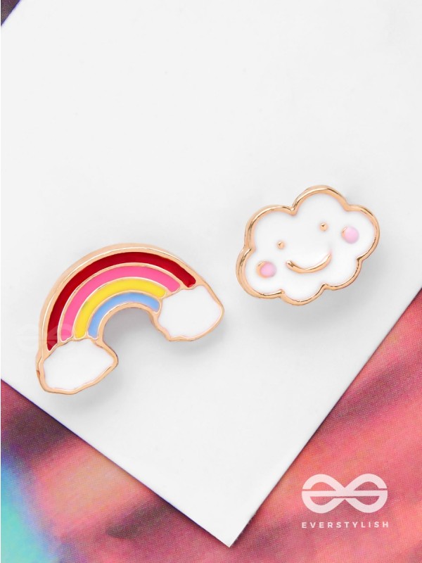 FLUFFY RAINBOW DREAMS - GOLDEN EMBELLISHED STUD EARRINGS