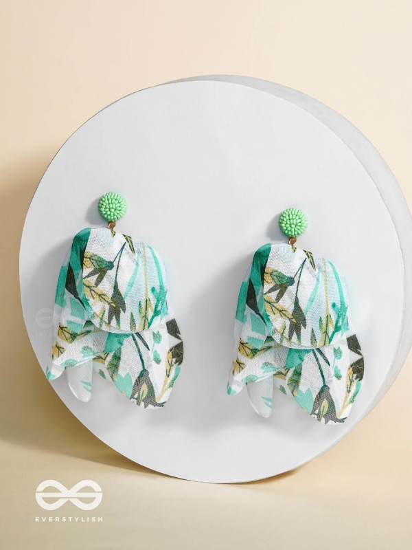 FLUFFY FANTASY - FABRIC EARRINGS (LIGHT GREEN)