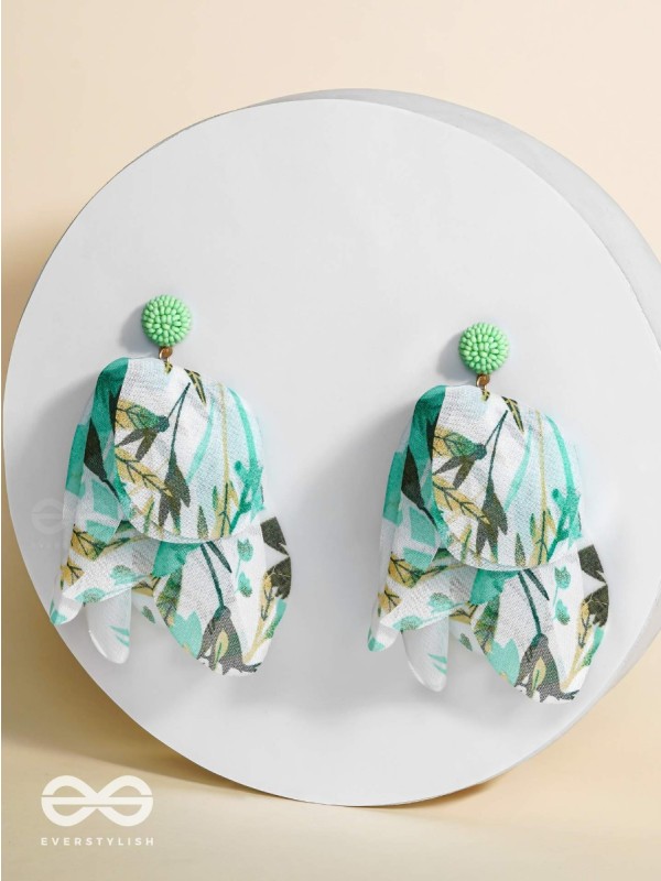 FLUFFY FANTASY - FABRIC EARRINGS (LIGHT GREEN)