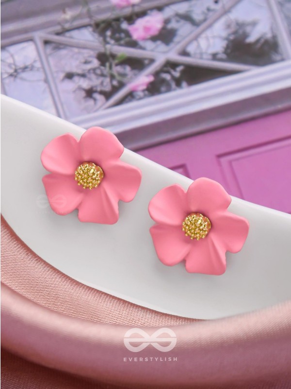 THE BLOSSOM BALLAD - GOLDEN AND PINK ACRYLIC STUD EARRINGS