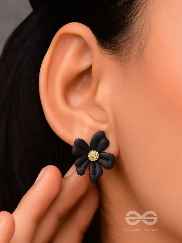 THE FLORAL FLING - GOLDEN AND BLACK ACRYLIC STUD EARRINGS