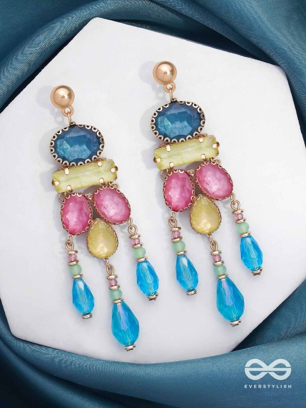 The Bright Delight - Golden Embellished Earrings