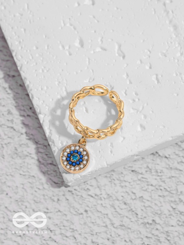 Bedazzled Gaze - Golden Embellished Charm Ring (Adjustable)