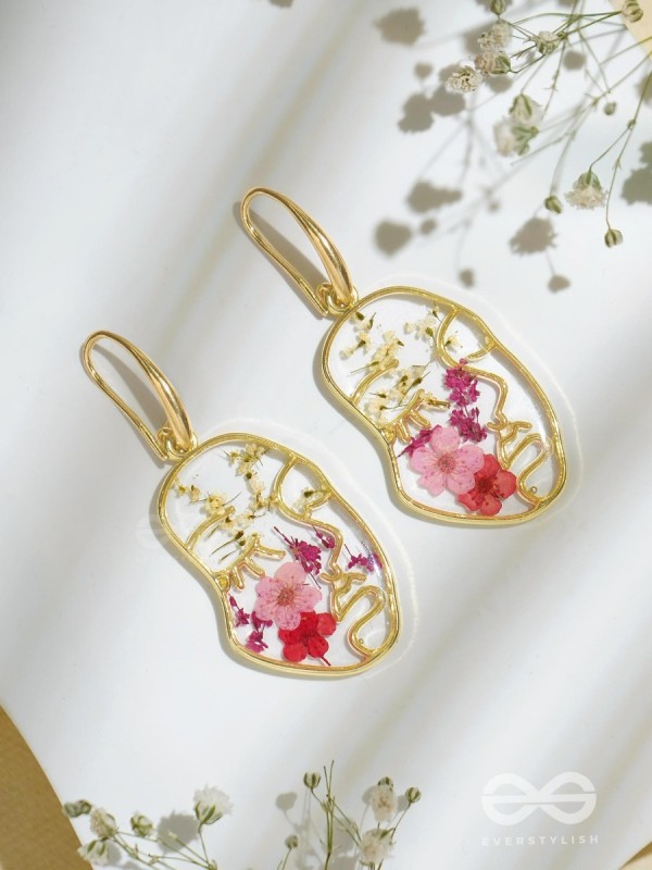 Rosie Reflections - Pressed Flower Resin Earrings