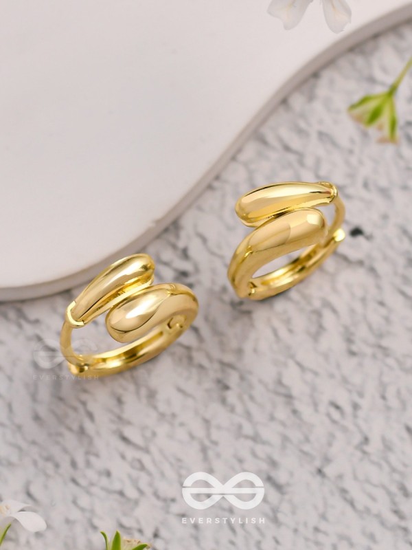 The Sunlit Elegance - Classic Golden Earrings 