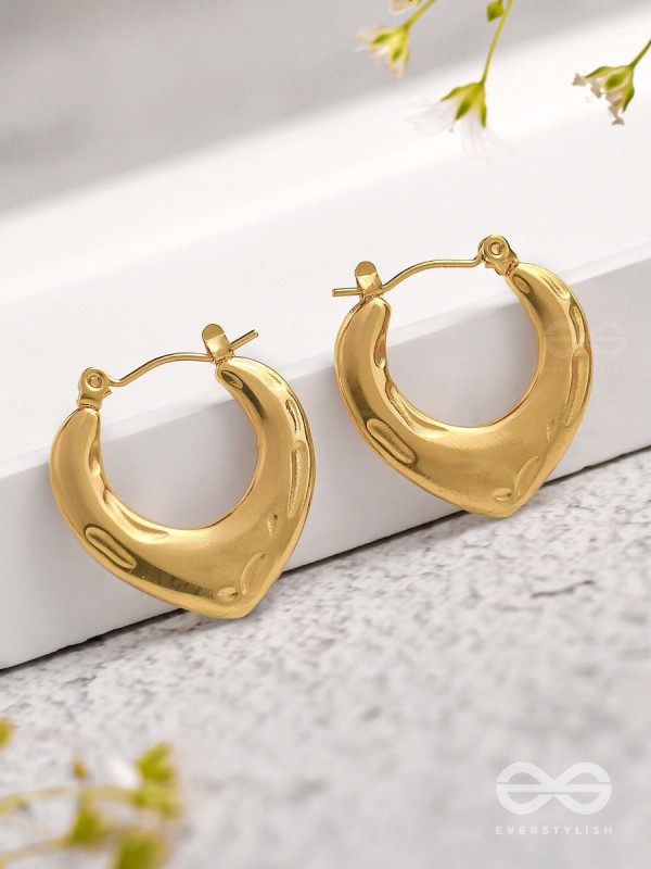 Tipsy Twilight  - Golden Stainless Steel Earrings With Anti-Tarnish Coating