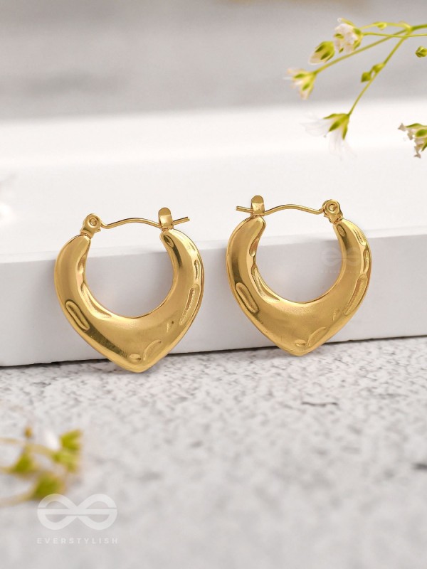 Tipsy Twilight  - Golden Stainless Steel Earrings With Anti-Tarnish Coating