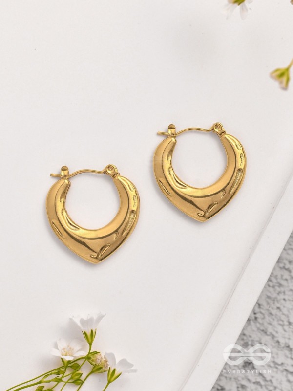 Tipsy Twilight  - Golden Stainless Steel Earrings With Anti-Tarnish Coating