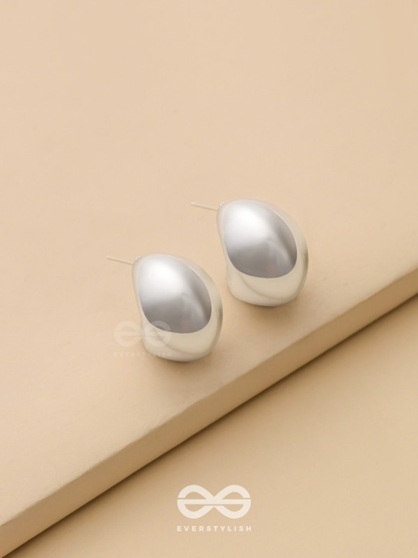 The Grandeur Drops - Silver Statement Earrings 