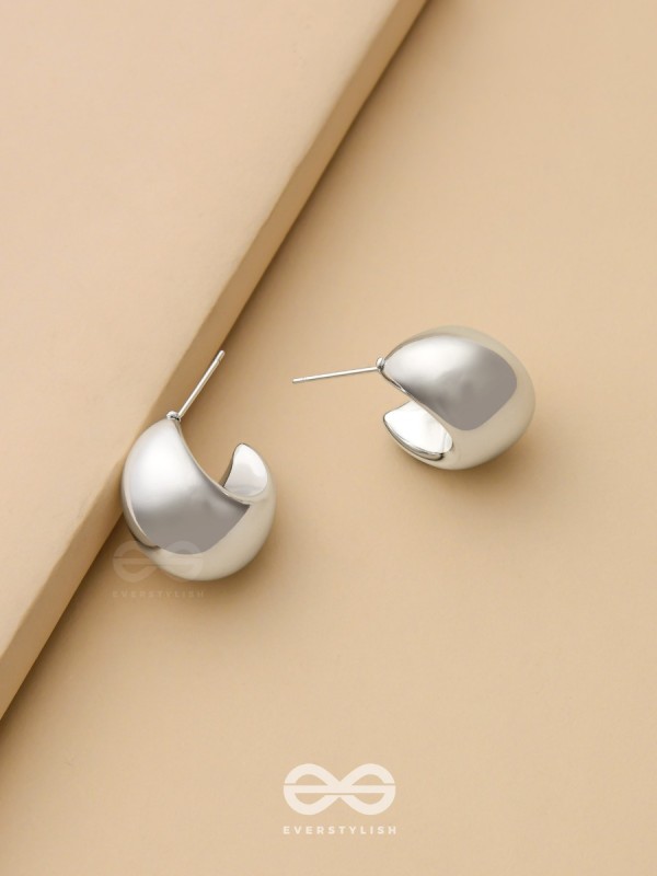 The Grandeur Drops - Silver Statement Earrings 