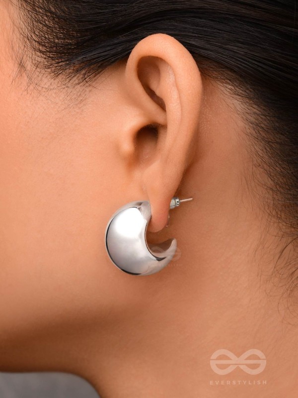 The Grandeur Drops - Silver Statement Earrings 
