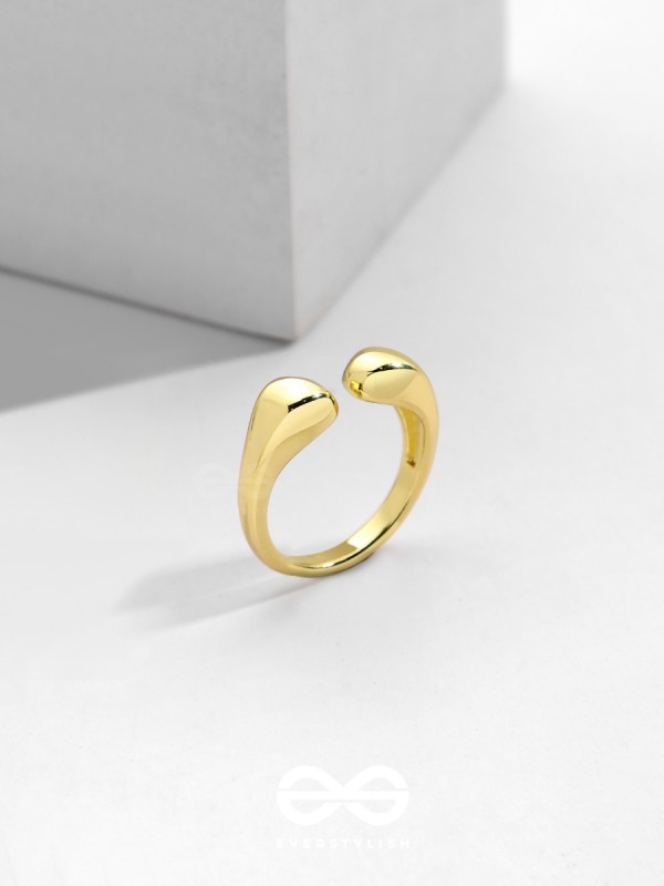 Gilded Glory - Classic Golden Ring (Adjustable)