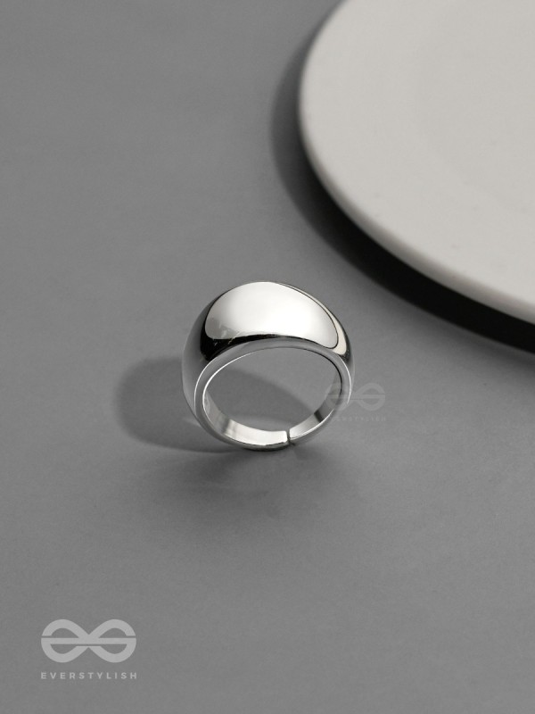 The Silver Stunner- Bold Silver Ring 