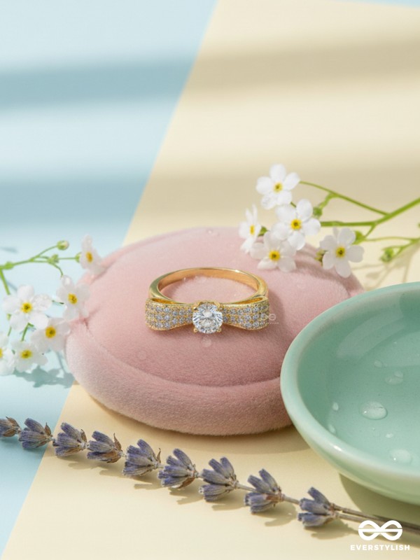 Sparkling Bow Affair - Golden Embellished Ring 