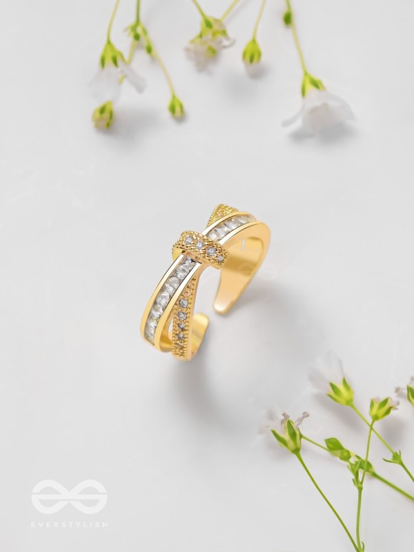 Twilight Crossroads - Golden Embellished Ring 